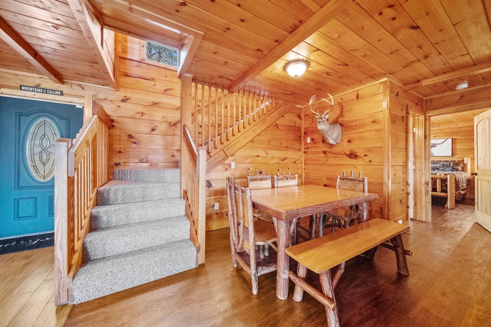 Stairway To Heaven Cabin By Staycating Gatlinburg Luaran gambar